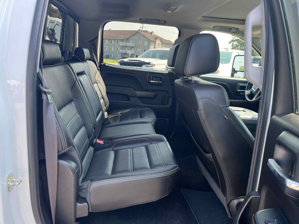 2017 GMC Sierra 2500 Image 26