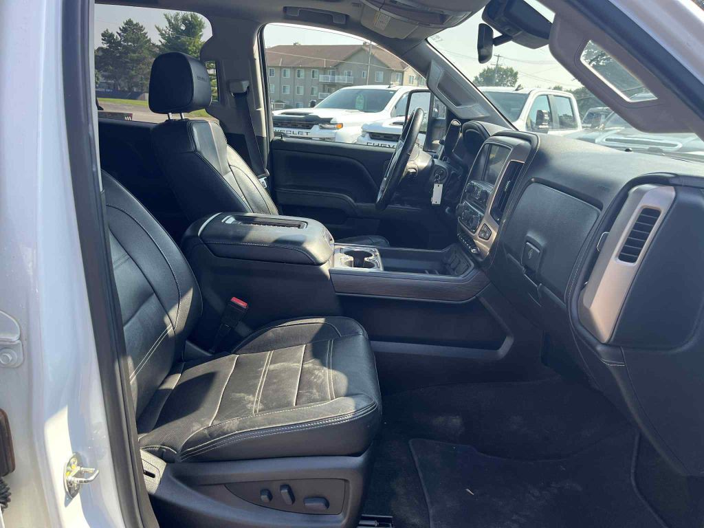 2017 GMC Sierra 2500 Image 27