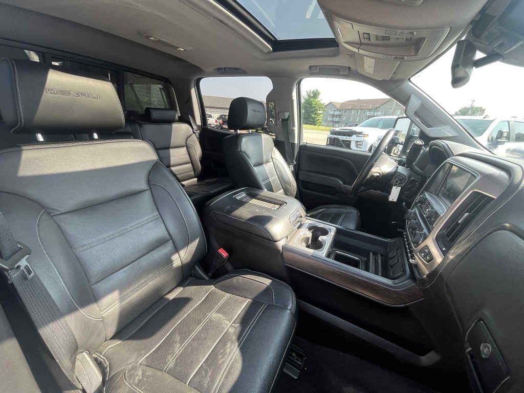 2017 GMC Sierra 2500 Image 28