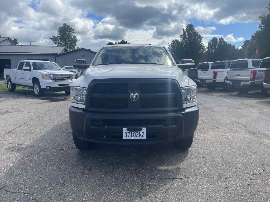 2018 RAM 3500 Image 3