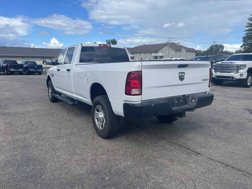 2018 RAM 3500 Image 6