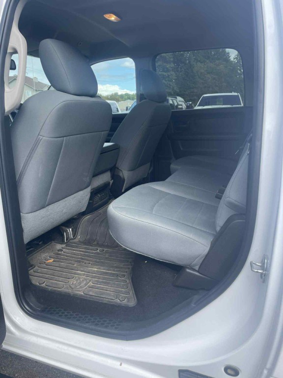 2018 RAM 3500 Image 19