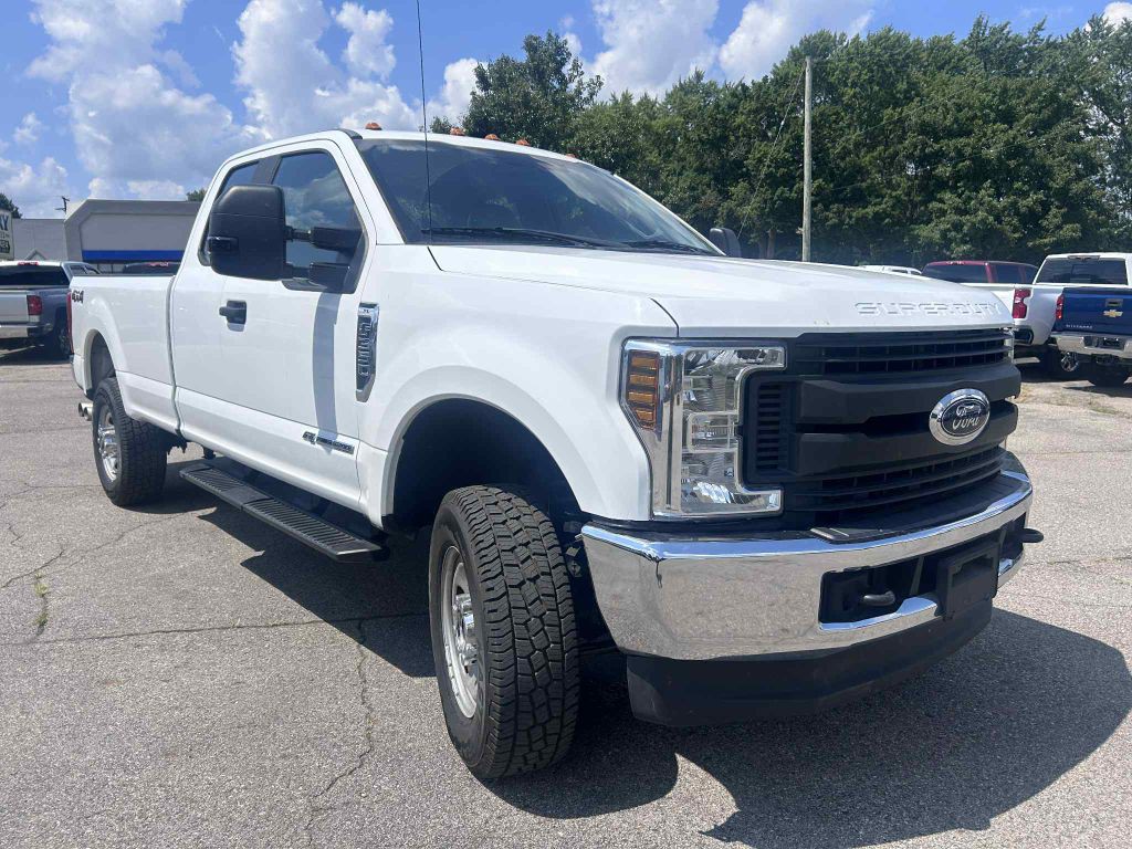2019 Ford F-350 Image 2