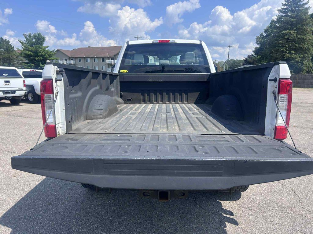 2019 Ford F-350 Image 8