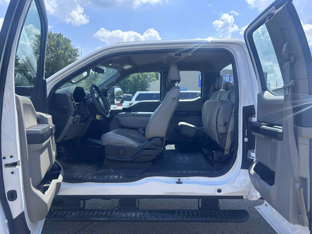 2019 Ford F-350 Image 13