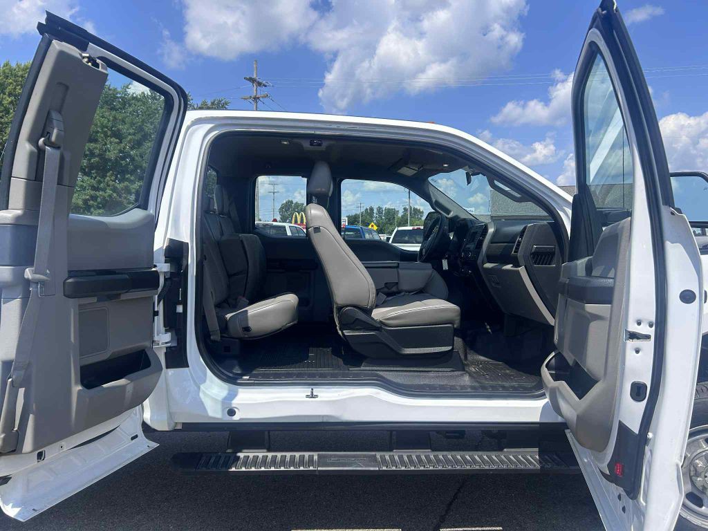 2019 Ford F-350 Image 16