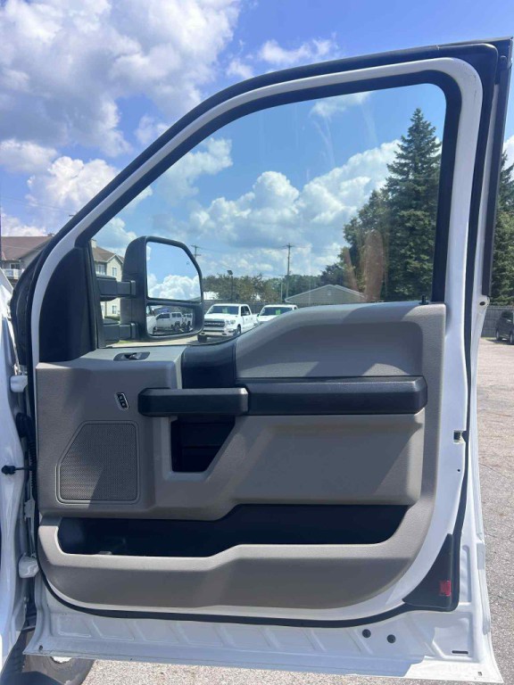 2019 Ford F-350 Image 18