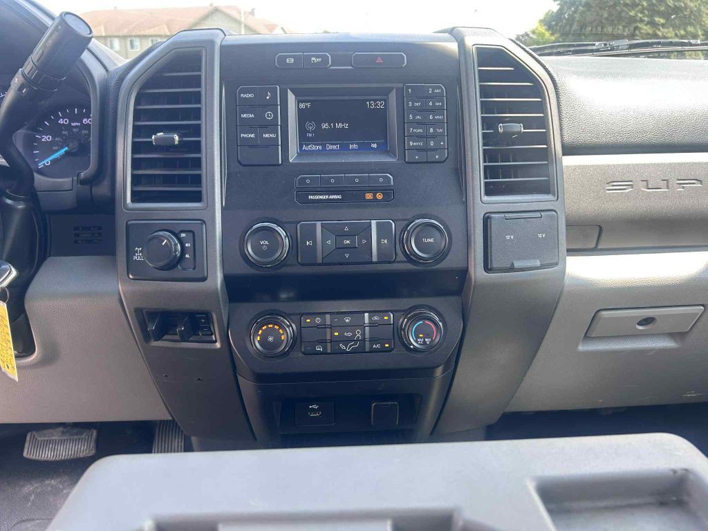 2019 Ford F-350 Image 22