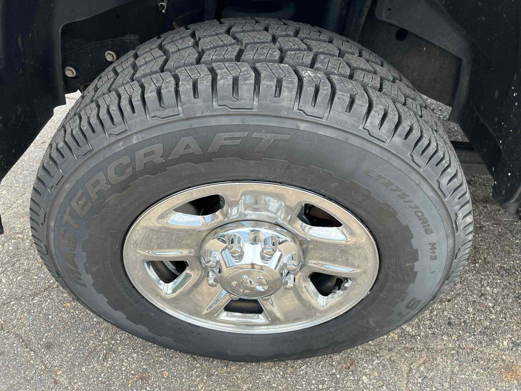 2018 RAM 3500 Image 14