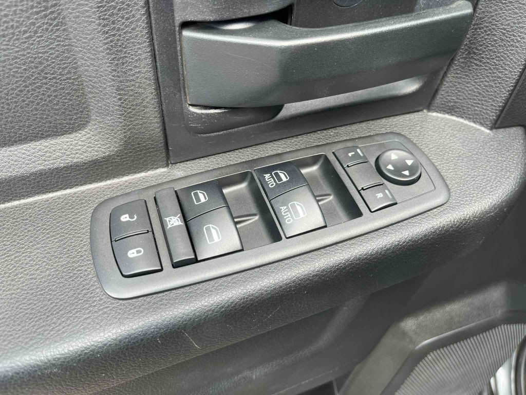 2018 RAM 3500 Image 19
