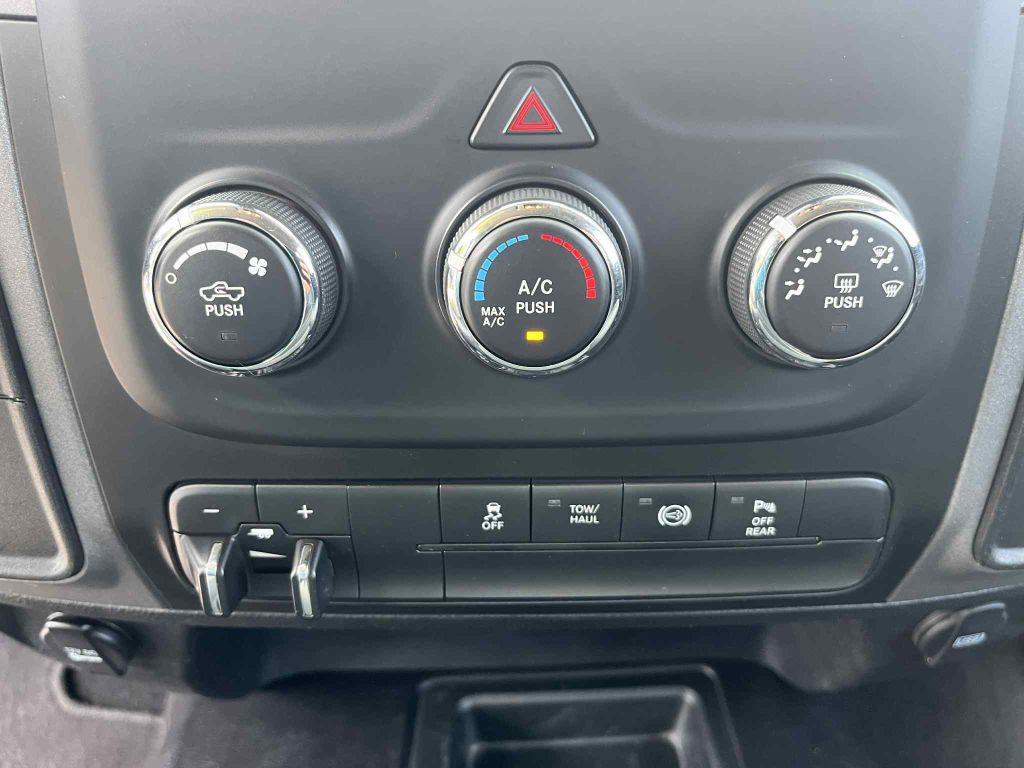 2018 RAM 3500 Image 23