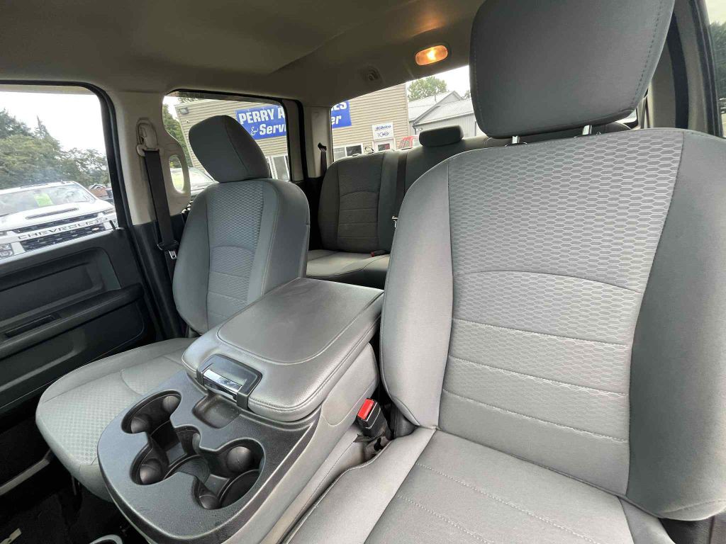 2018 RAM 3500 Image 26