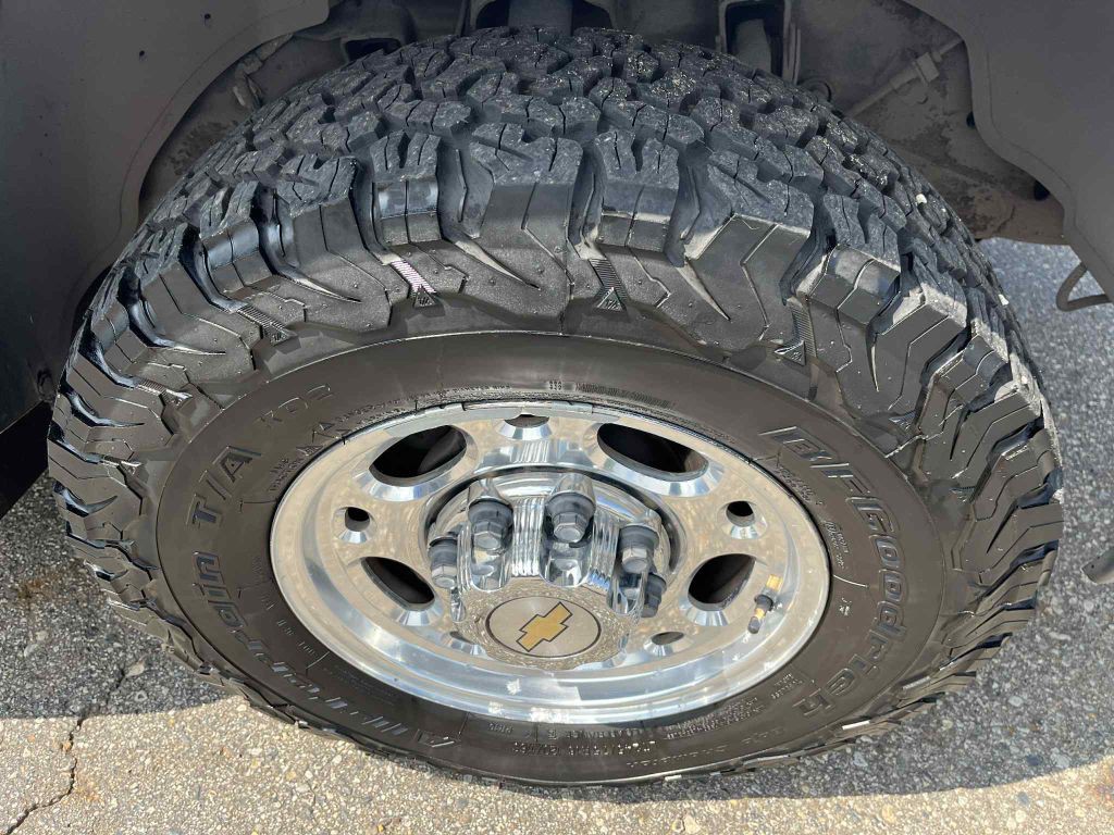 2002 Chevrolet Silverado 2500 Image 15