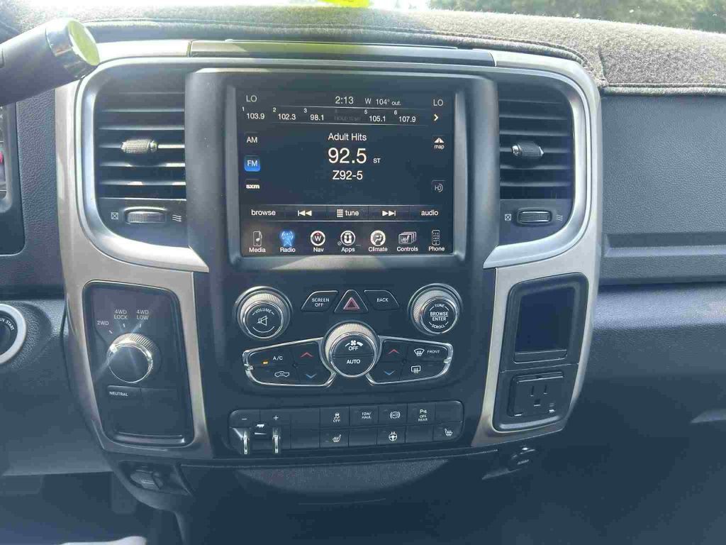 2016 RAM 2500 Image 17