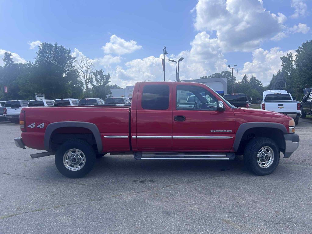 2002 GMC Sierra 2500 Image 5
