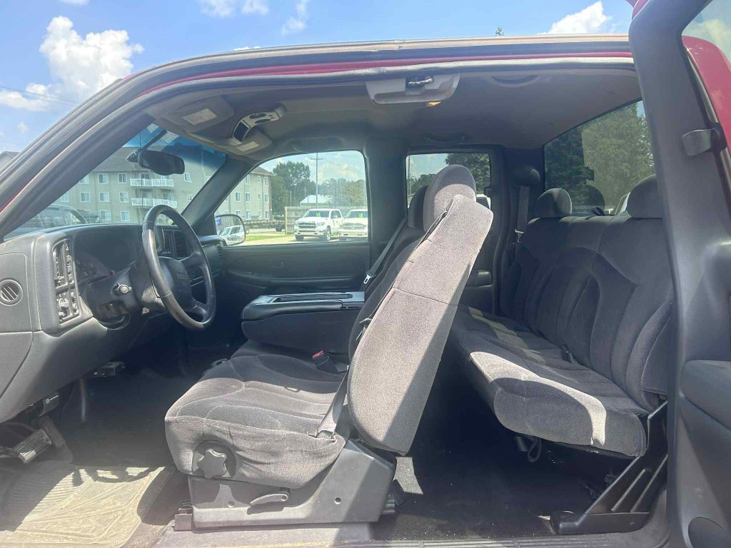 2002 GMC Sierra 2500 Image 17