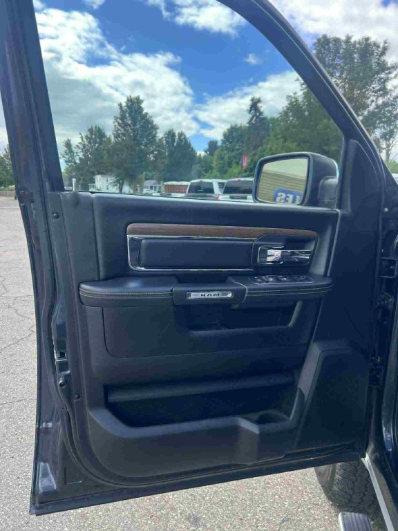 2017 RAM 2500 Image 14