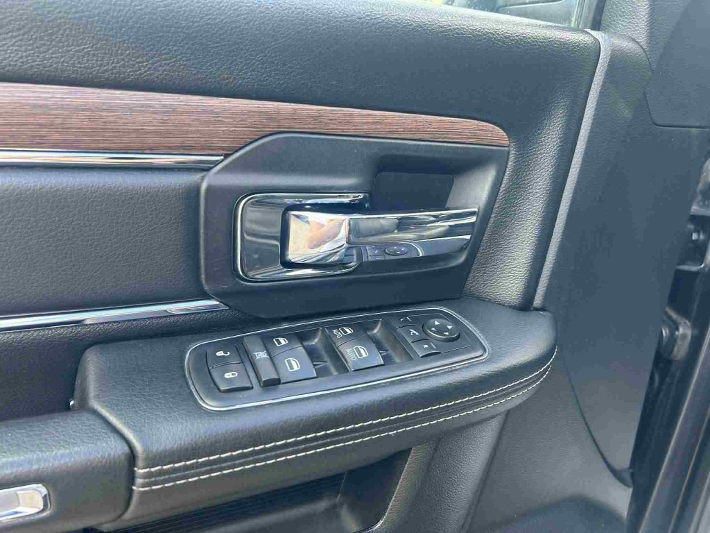 2017 RAM 2500 Image 16