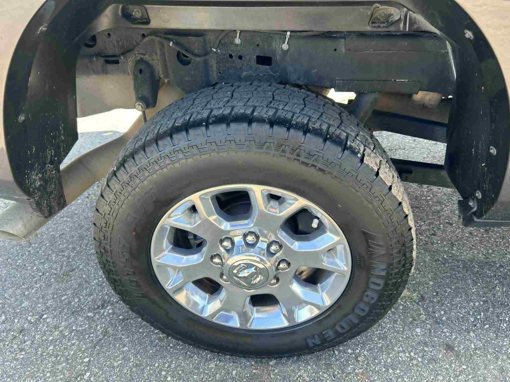 2021 RAM 2500 Image 12