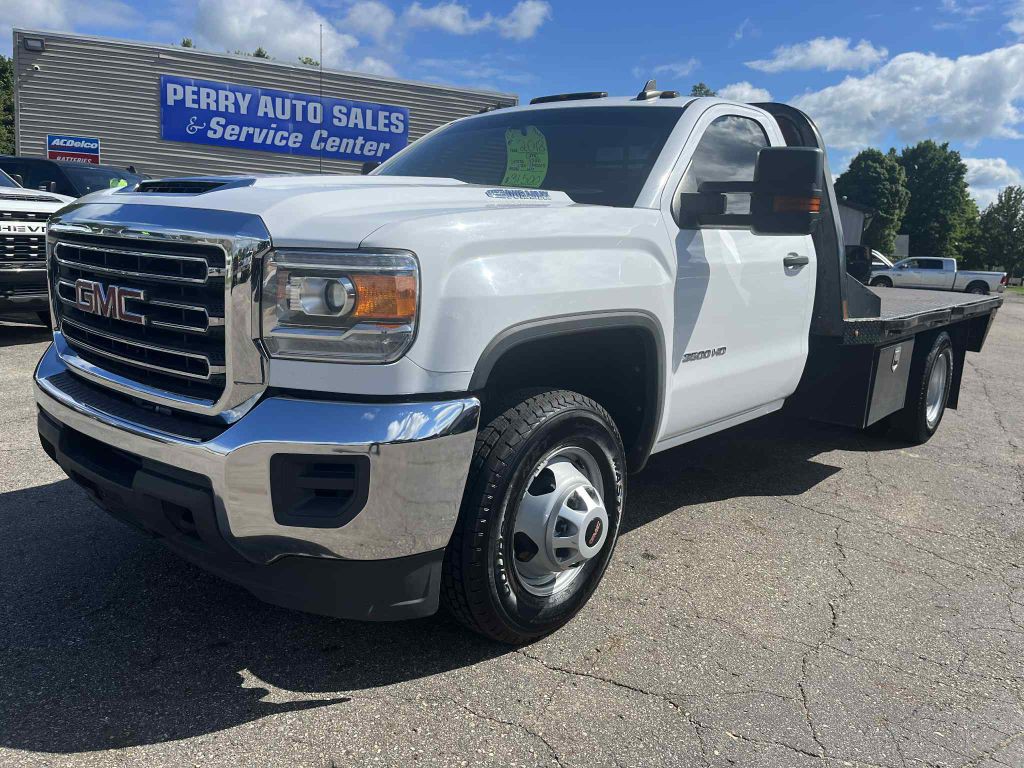 2018 GMC Sierra 3500 Image 2