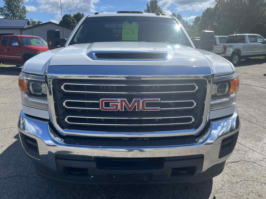 2018 GMC Sierra 3500 Image 3
