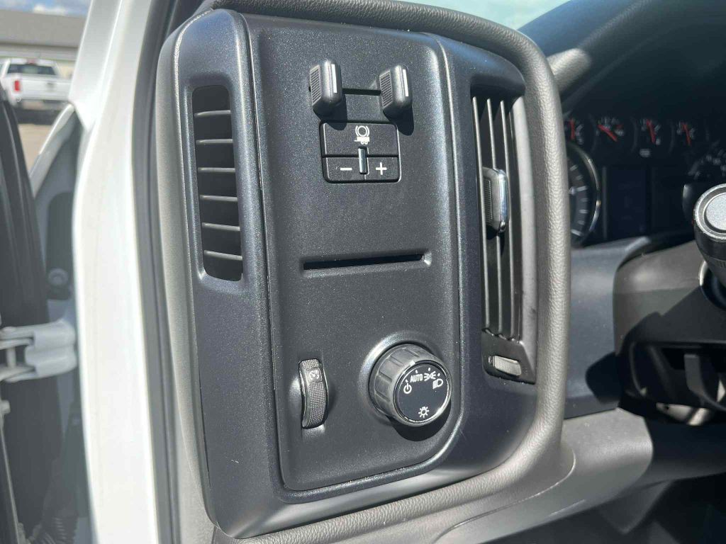 2018 GMC Sierra 3500 Image 19