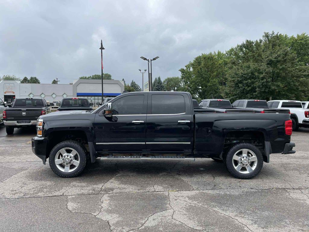 2017 Chevrolet Silverado 1500 Image 5