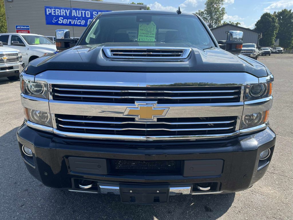 2017 Chevrolet Silverado 1500 Image 3