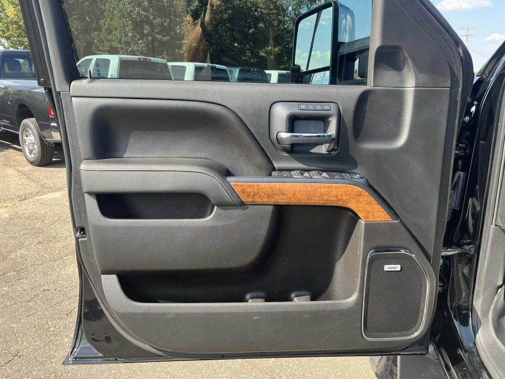 2017 Chevrolet Silverado 1500 Image 18
