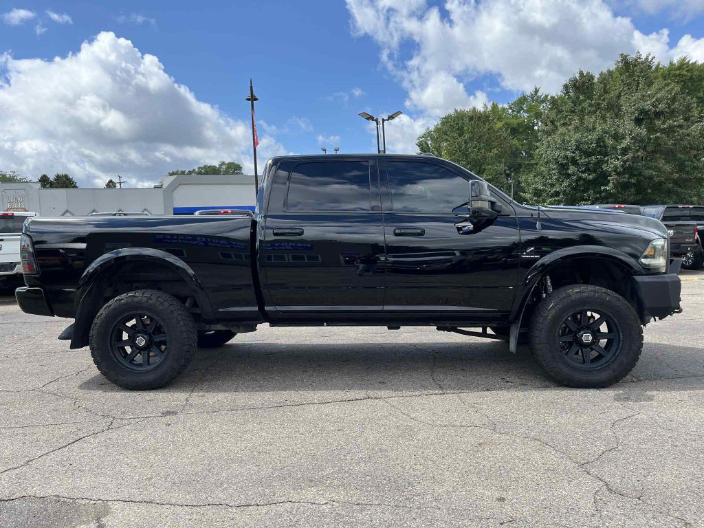 2014 RAM 2500 Image 5