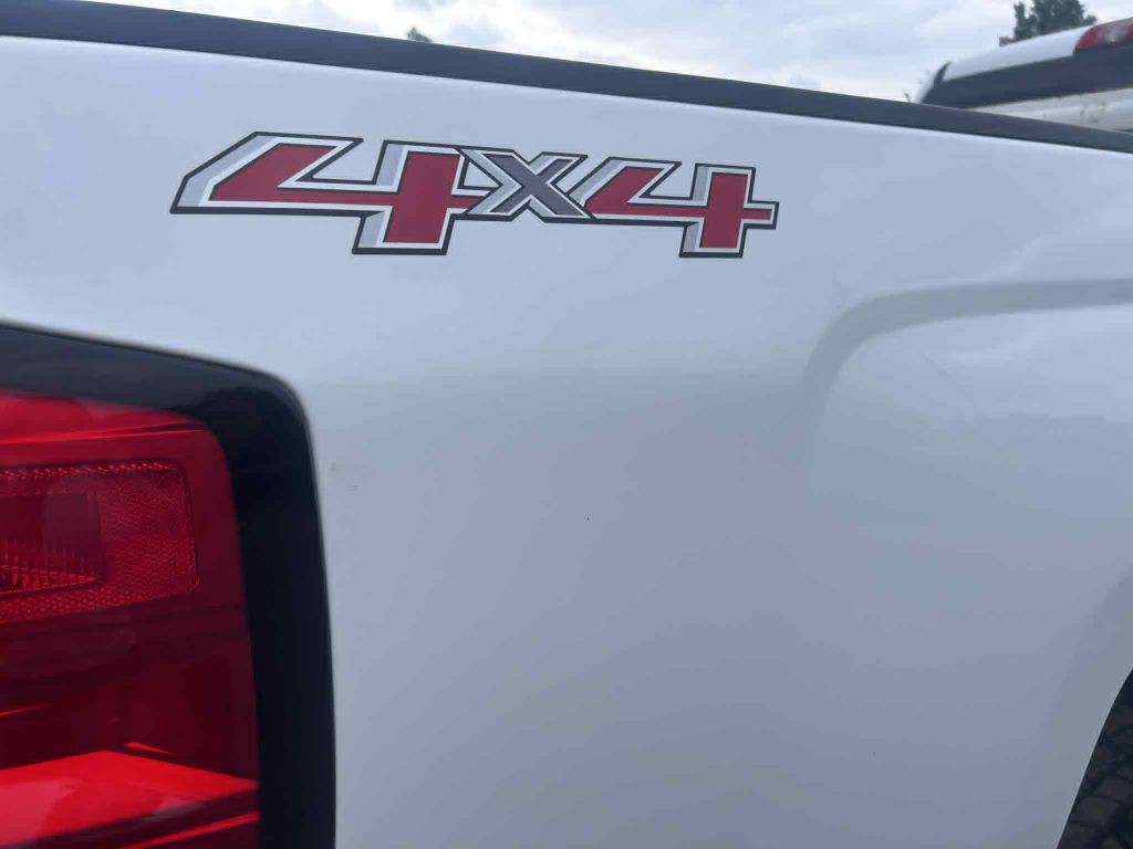 2015 Chevrolet Silverado 1500 Image 11
