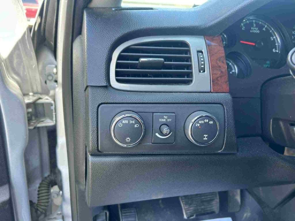 2014 Chevrolet Silverado 1500 Image 14