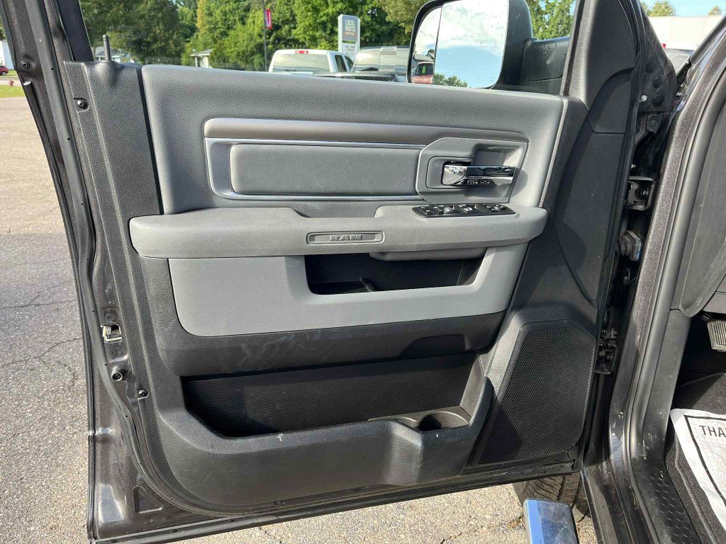 2018 RAM 2500 Image 18
