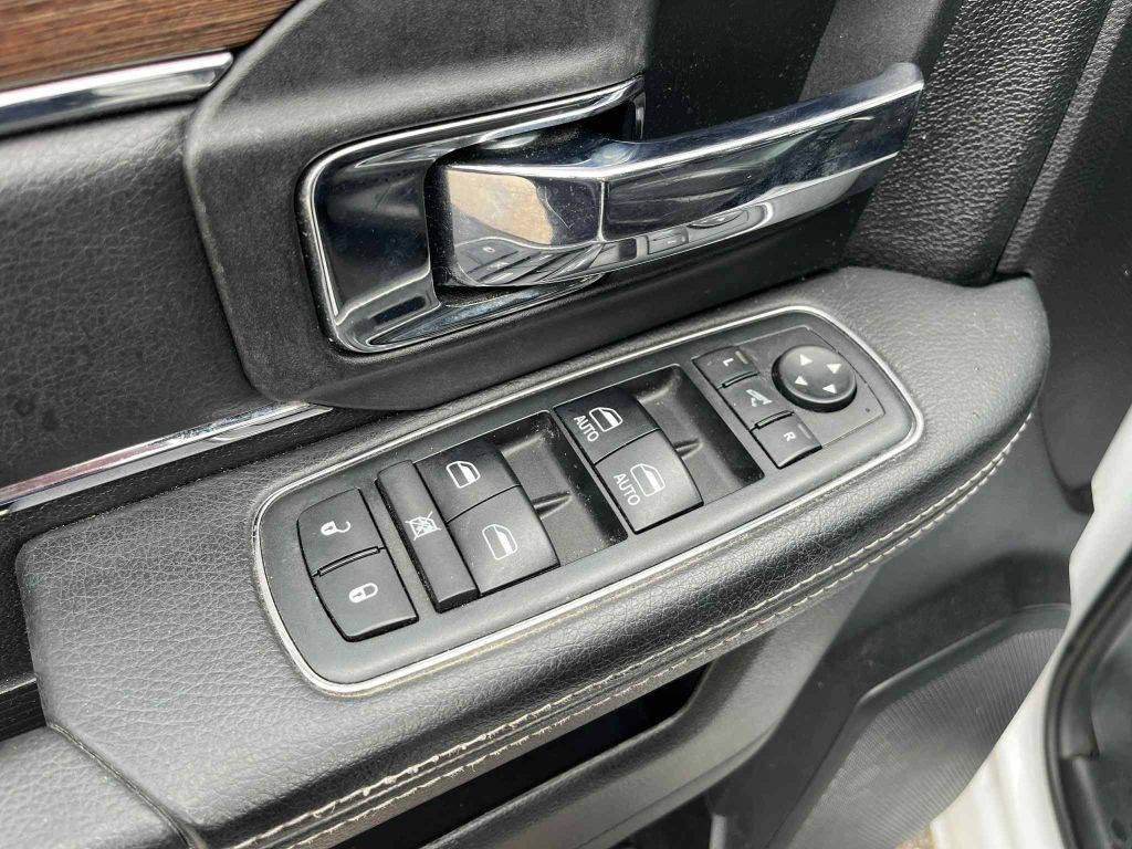 2018 RAM 2500 Image 17