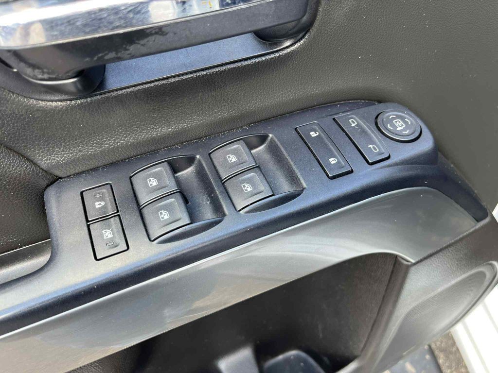 2018 Chevrolet Silverado 1500 Image 18