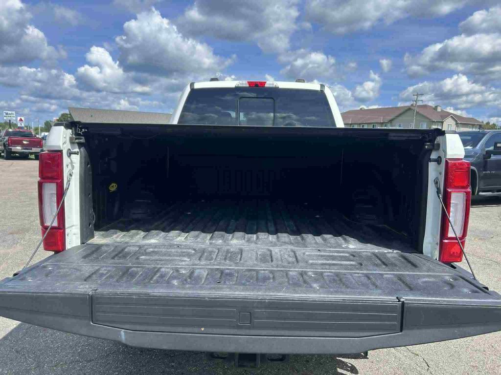 2022 Ford F-350 Image 8