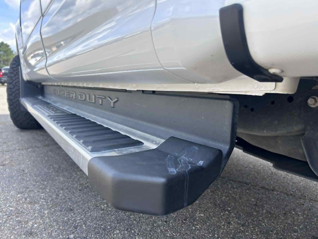 2022 Ford F-350 Image 13