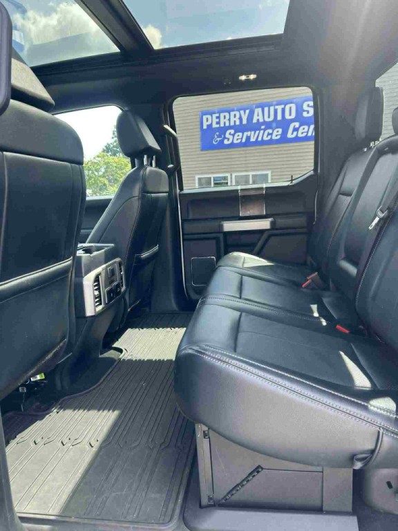 2022 Ford F-350 Image 22