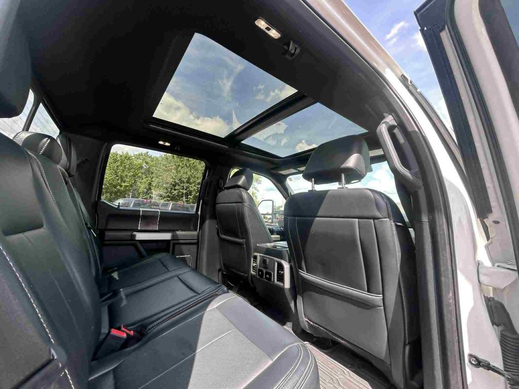 2022 Ford F-350 Image 28