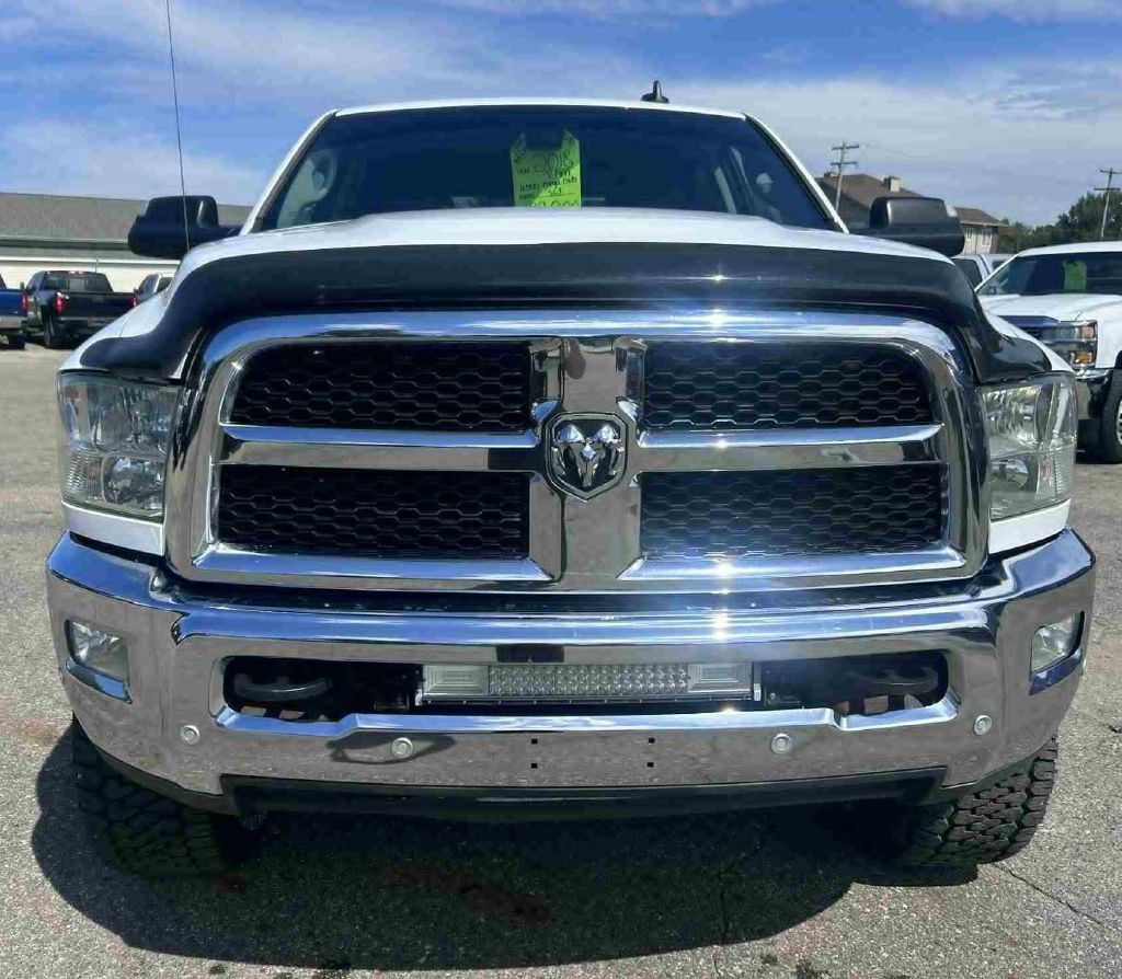 2018 RAM 2500 Image 3