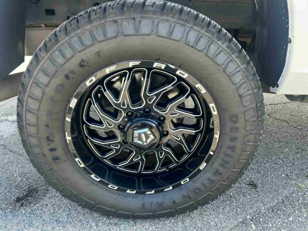 2018 RAM 2500 Image 17