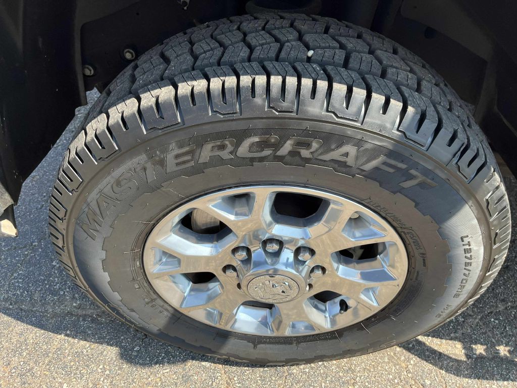 2018 RAM 2500 Image 16