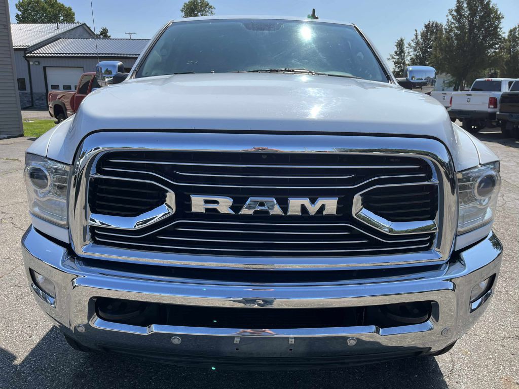 2018 RAM 2500 Image 3