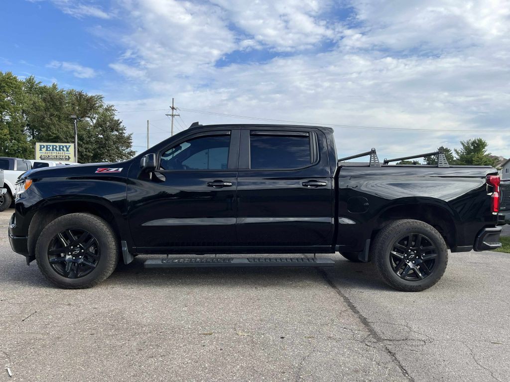 2022 Chevrolet Silverado 1500 Image 1