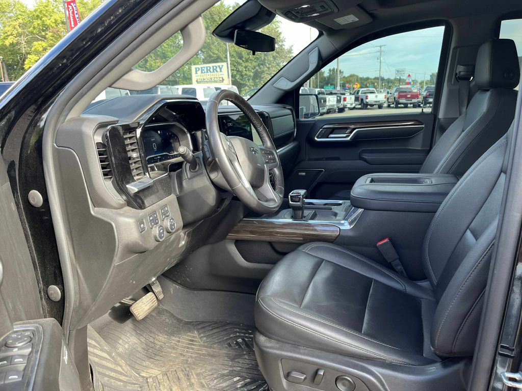 2022 Chevrolet Silverado 1500 Image 17