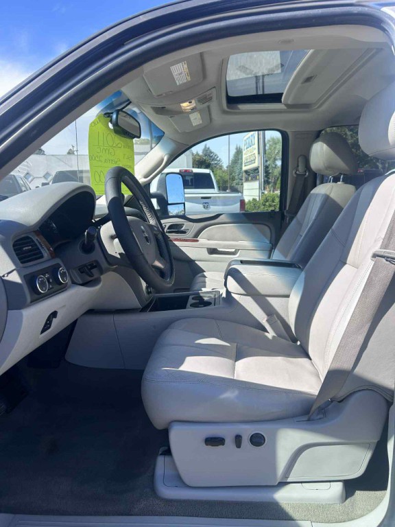 2011 GMC Sierra 2500 Image 19
