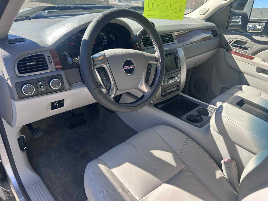 2011 GMC Sierra 2500 Image 20