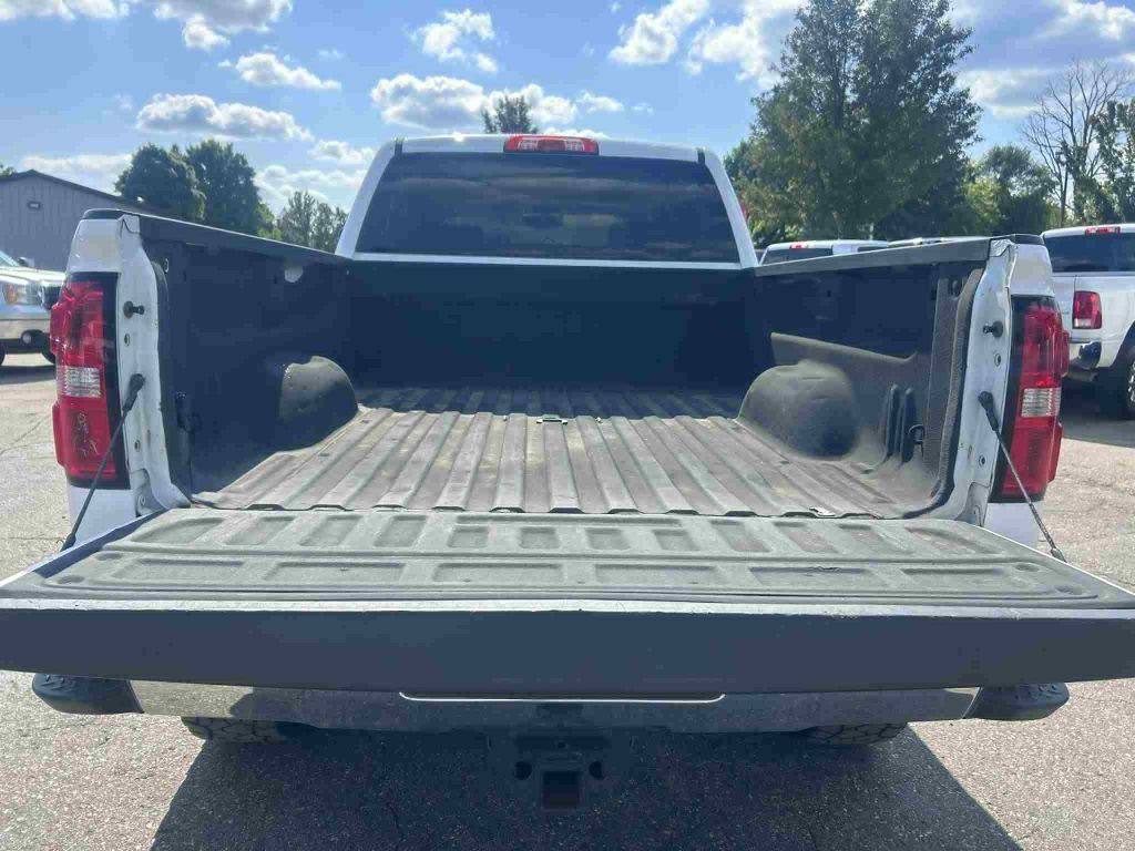 2018 GMC Sierra 2500 Image 8