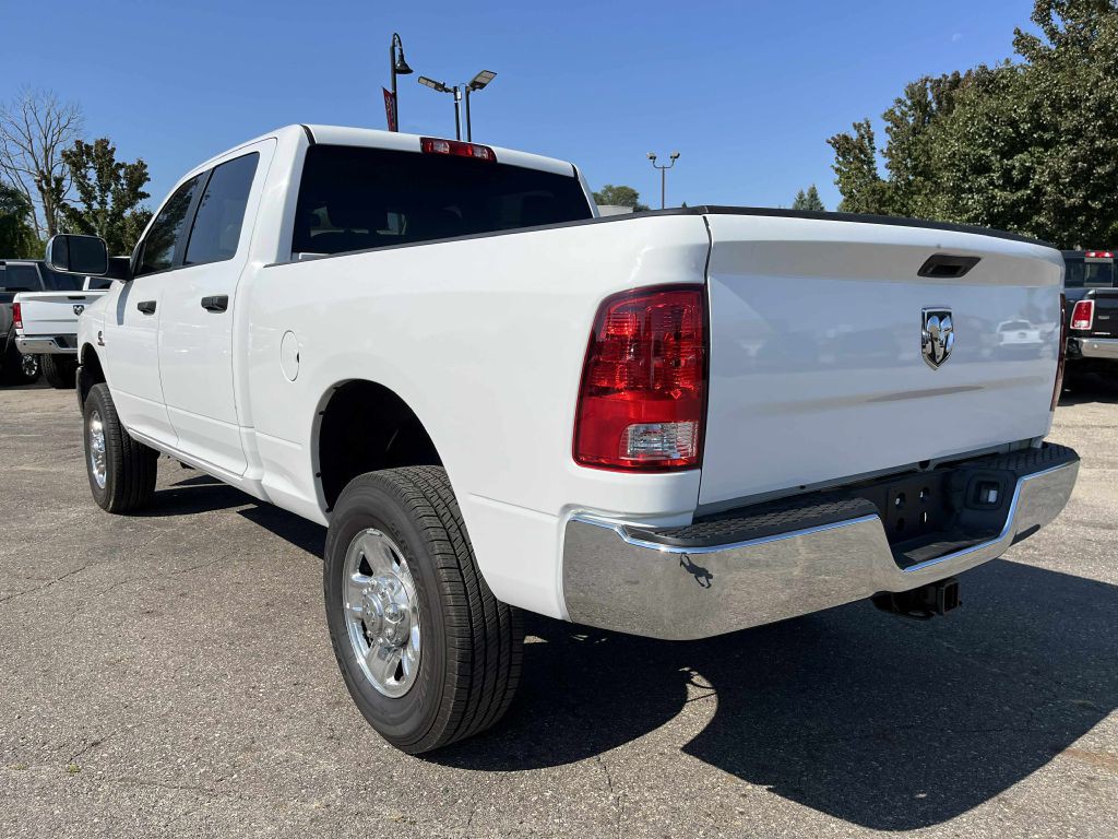 2018 RAM 2500 Image 9