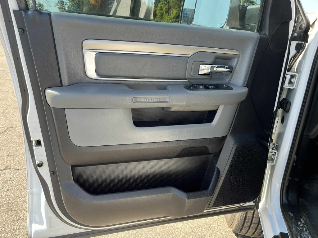 2018 RAM 2500 Image 18
